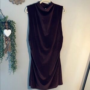 Elegant Sleeveless Dress